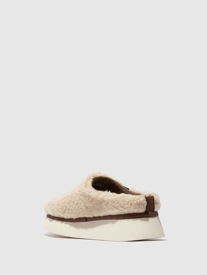 Flowfold Round Toe Clogs CAFE360FLY TAUPE