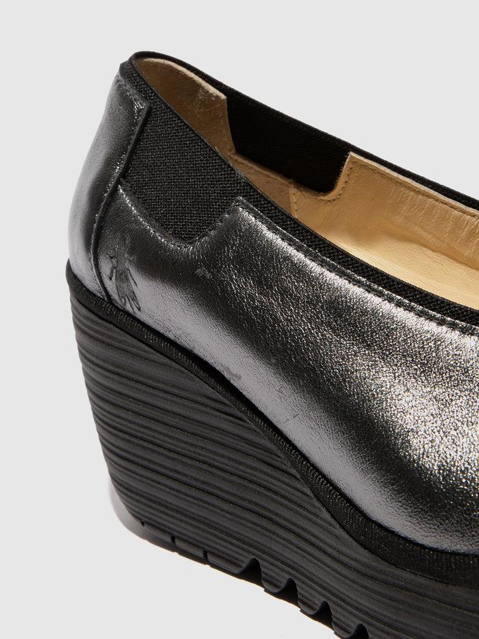 Flowfold Slip-on Shoes YOZA438FLY GRAPHITE