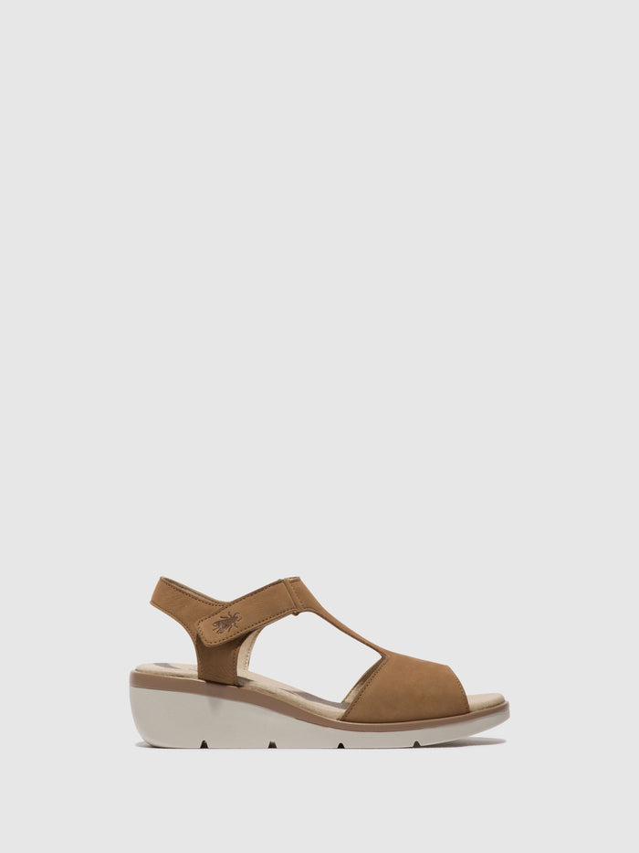 flowfold T-Strap Sandals NOVA932FLY SAND