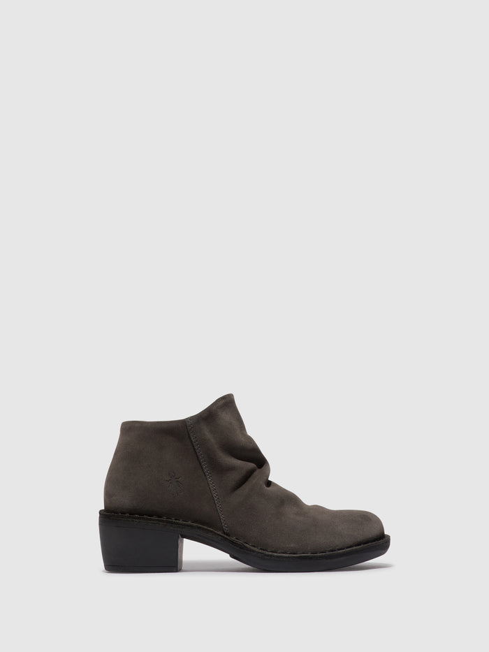 flowfold Zip Up Ankle Boots MERK093FLY DIESEL