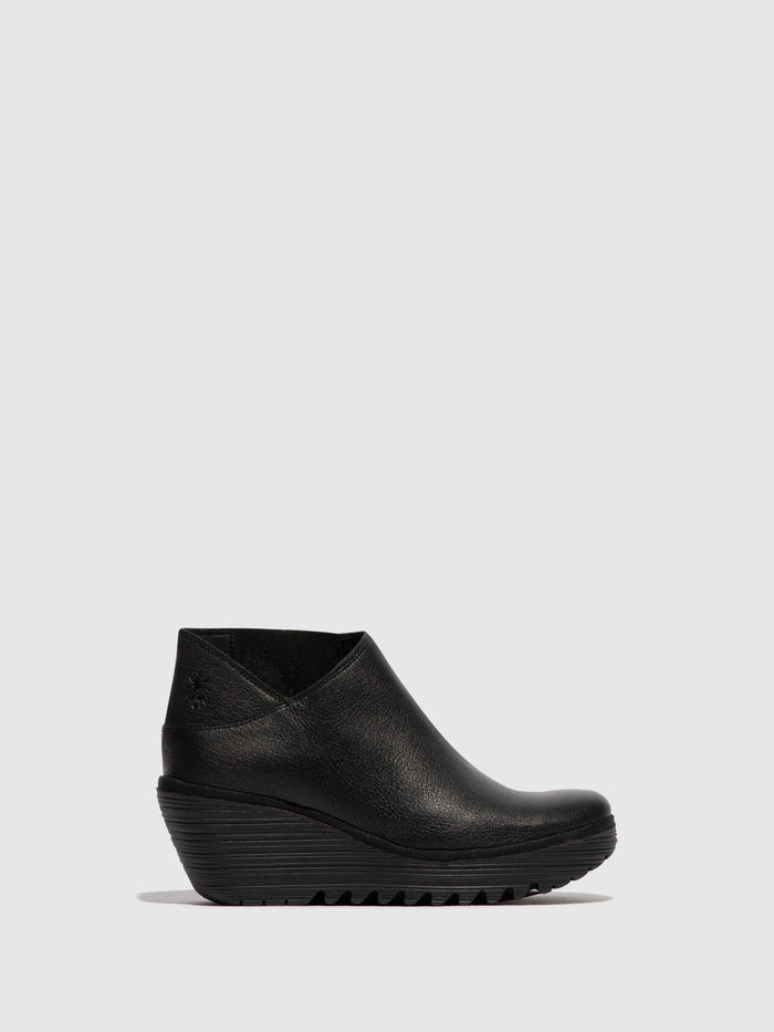 flowfold Zip Up Ankle Boots YEGO400FLY BLACK