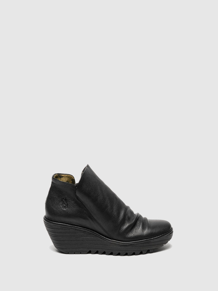 flowfold Zip Up Ankle Boots YIP BLACK
