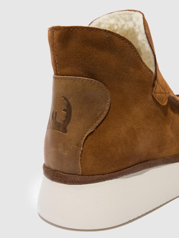 Flowfold Round Toe Ankle Boots COZE348FLY SUEDE/RUG COGNAC