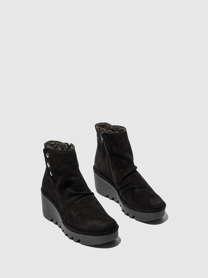 Flowfold Zip Up Ankle Boots BROM344FLY OILSUEDE BLACK