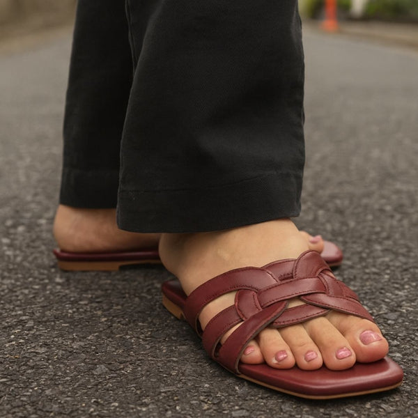 Footwear Sensation Eliza Flat Slides