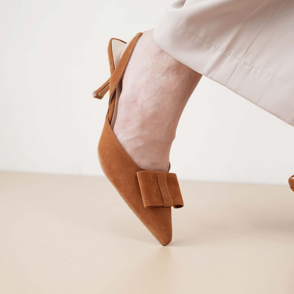 Footwear Sensation Valentina Pumps - Brown