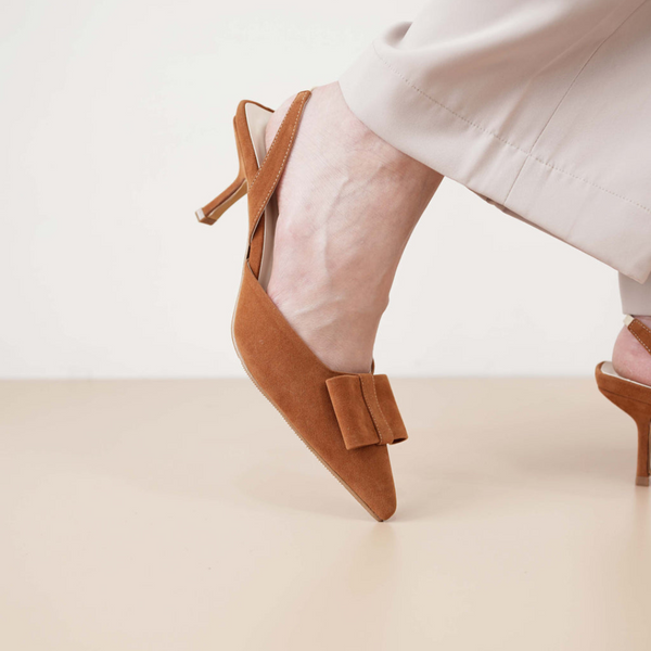 Footwear Sensation Valentina Pumps - Brown