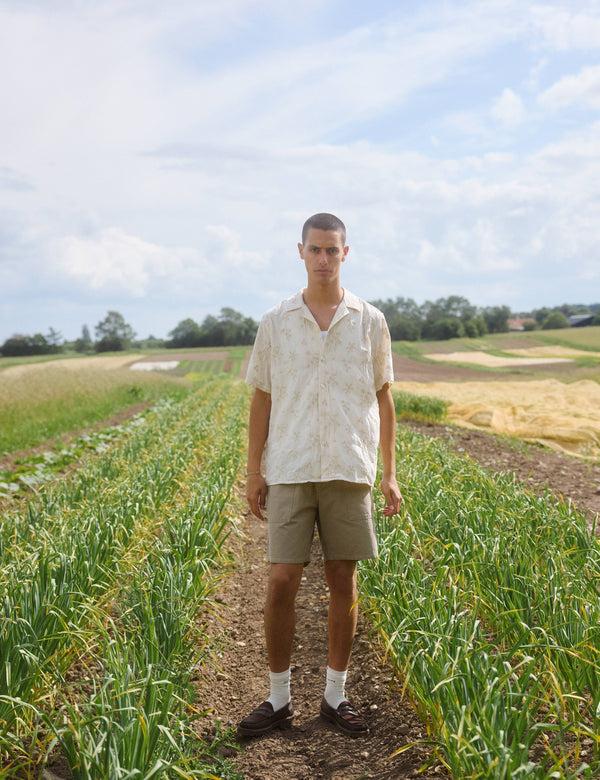 Forét PEER FLOWER JACQUARD SS SHIRT - CLOUD