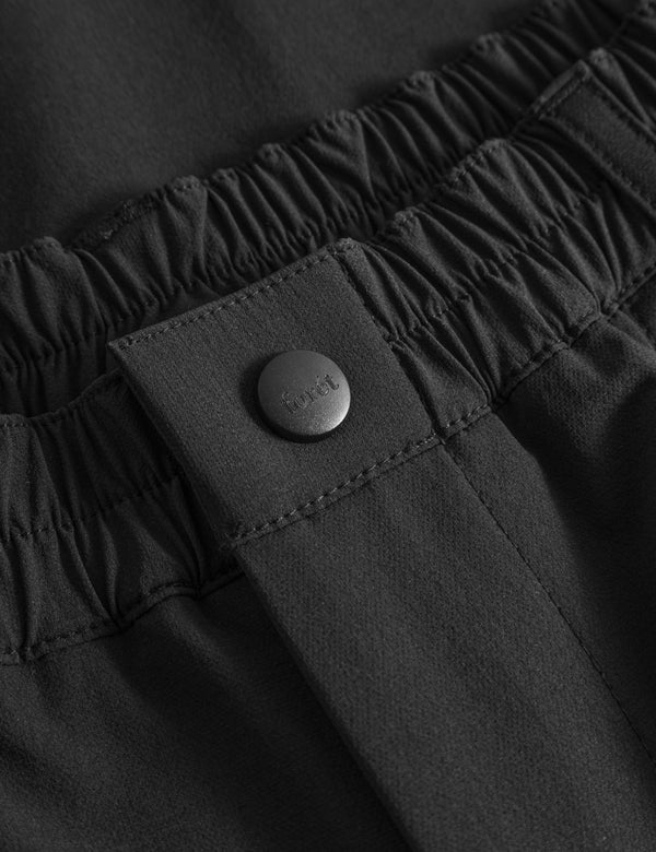 Forét SIENNA TECH PANTS - BLACK