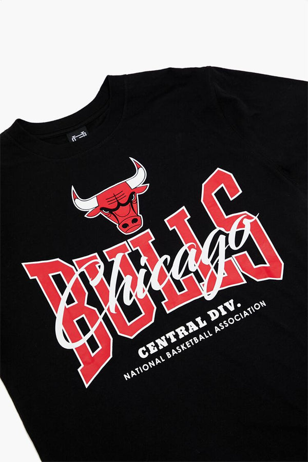 Forever 21 Chicago Bulls Graphic Tee