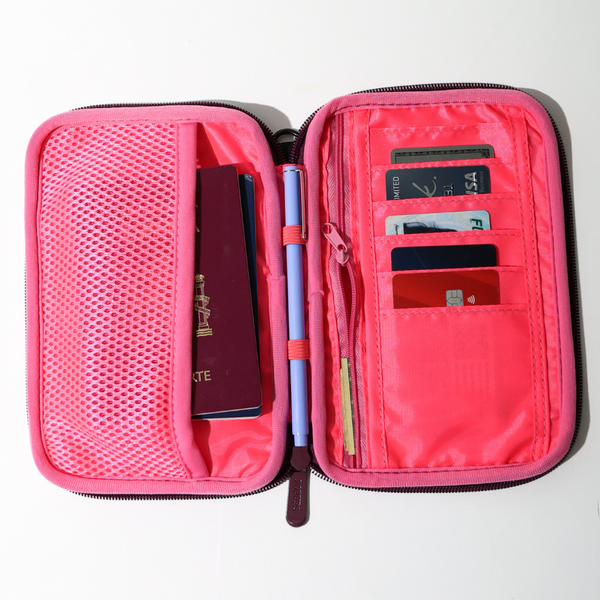 Forever 21 PASSPORT WALLET BERRY