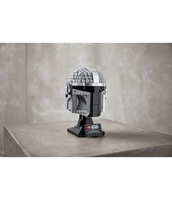 Forever 21 LEGO® Star Wars The Mandalorian Helmet 75328 Building Kit (584 Pieces)