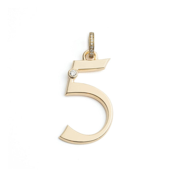 foundrae Engravable Number 5 Oversized Medallion with Annex Link