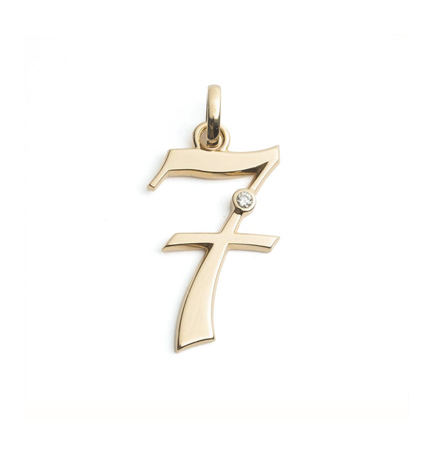 foundrae Engravable Number 7 Oversized Medallion with Annex Link
