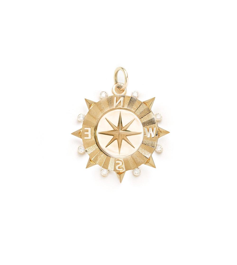 foundrae Internal Compass Medium Medallion