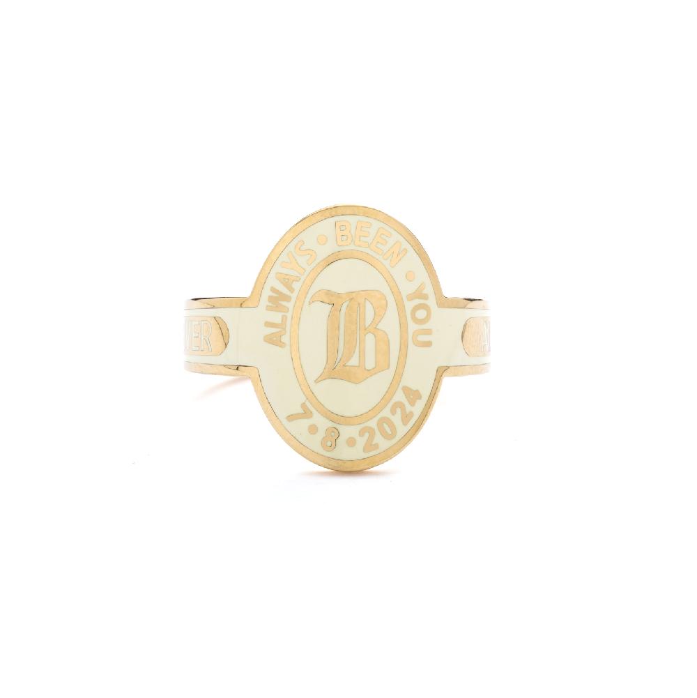 foundrae True Love Custom Cigar Band in Yellow Gold with Cream Ceramic