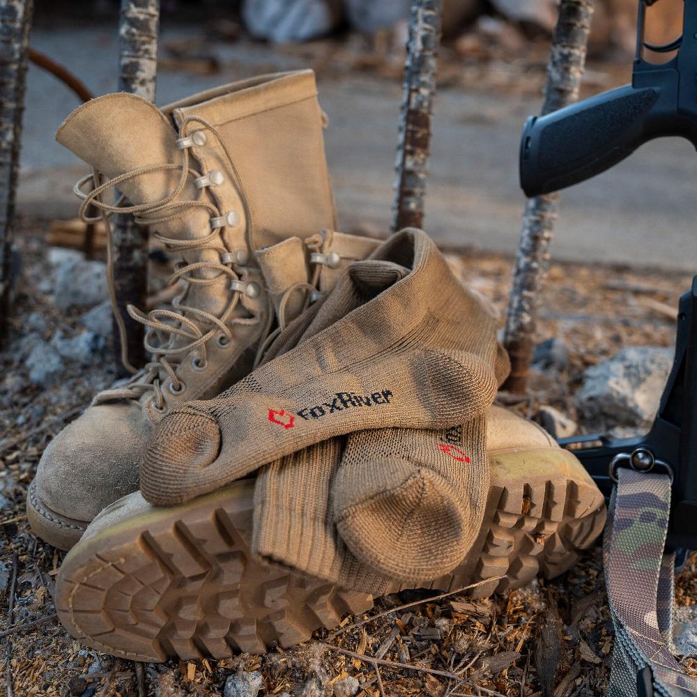 Fox River Safe To Fly Medium Weight Mid-Calf Boot Military Sock