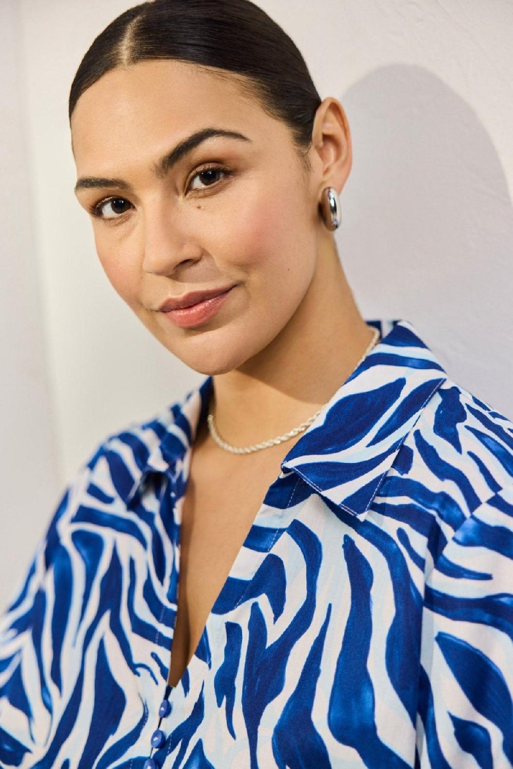 Foxcroft Alexis Plus Tonal Zebra 3/4 Sleeve Popover Shirt