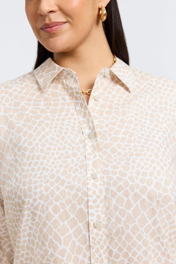 Foxcroft Meghan Plus Linen Giraffe Long Sleeve Shirt