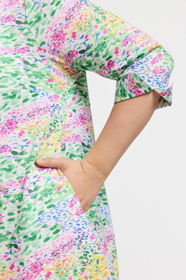 Foxcroft Vena Plus Linen Impressionist Floral 3/4 Sleeve Dress