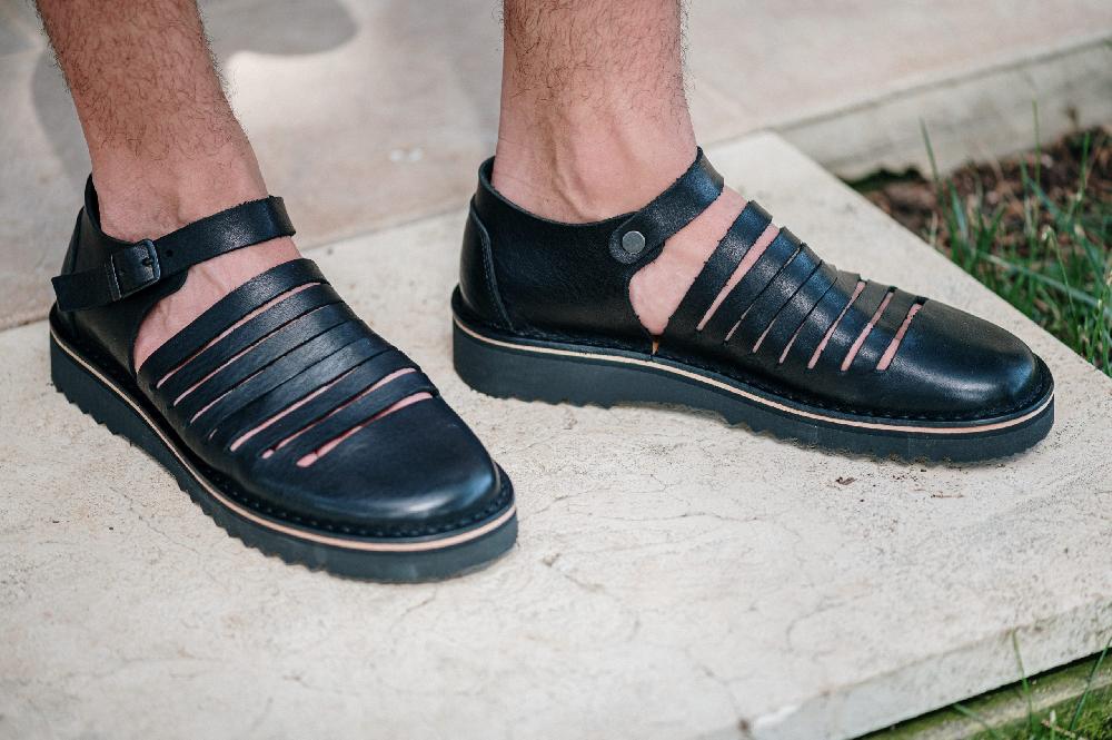 fracap D026 Black Sandals