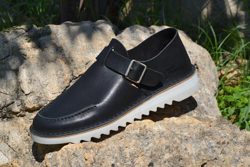 fracap D150 Black Sandals