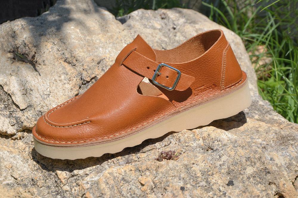 fracap D150 Tan Sandals