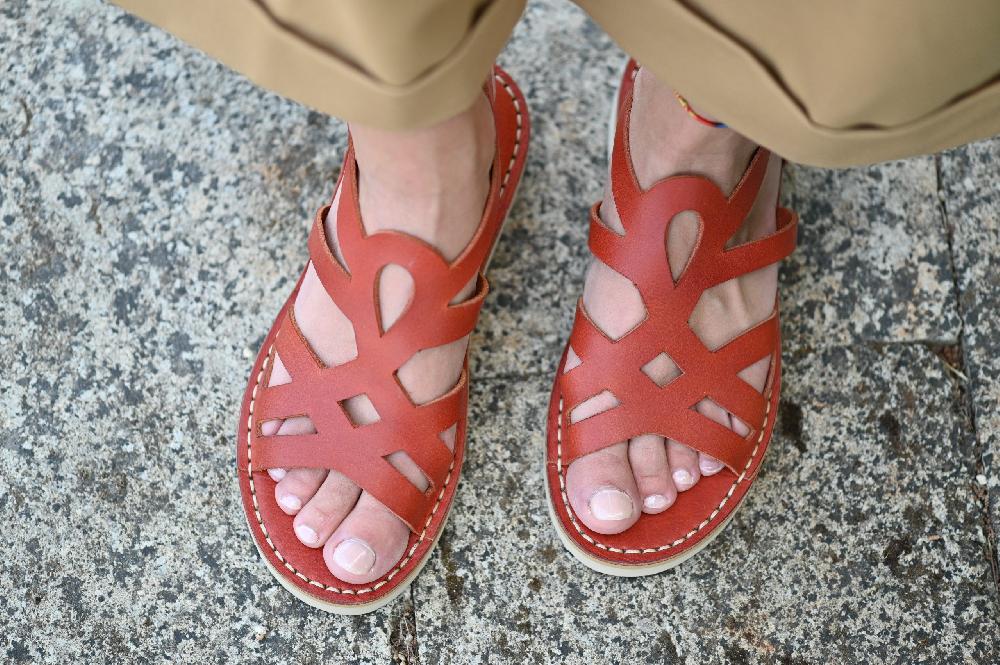 fracap D182 Rust Sandals