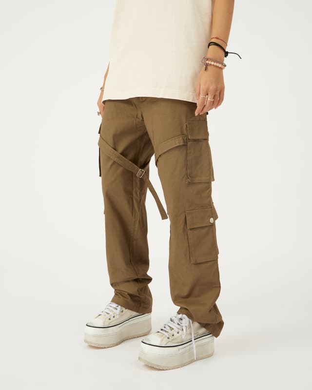 Fragile Strap Cargo Pants / Dark Tan