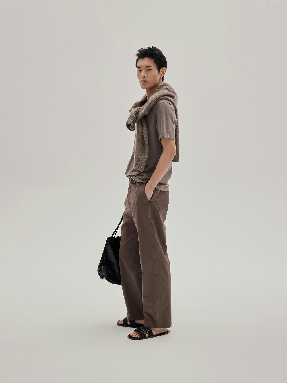 Frame Easy Trousers In Dark Brown