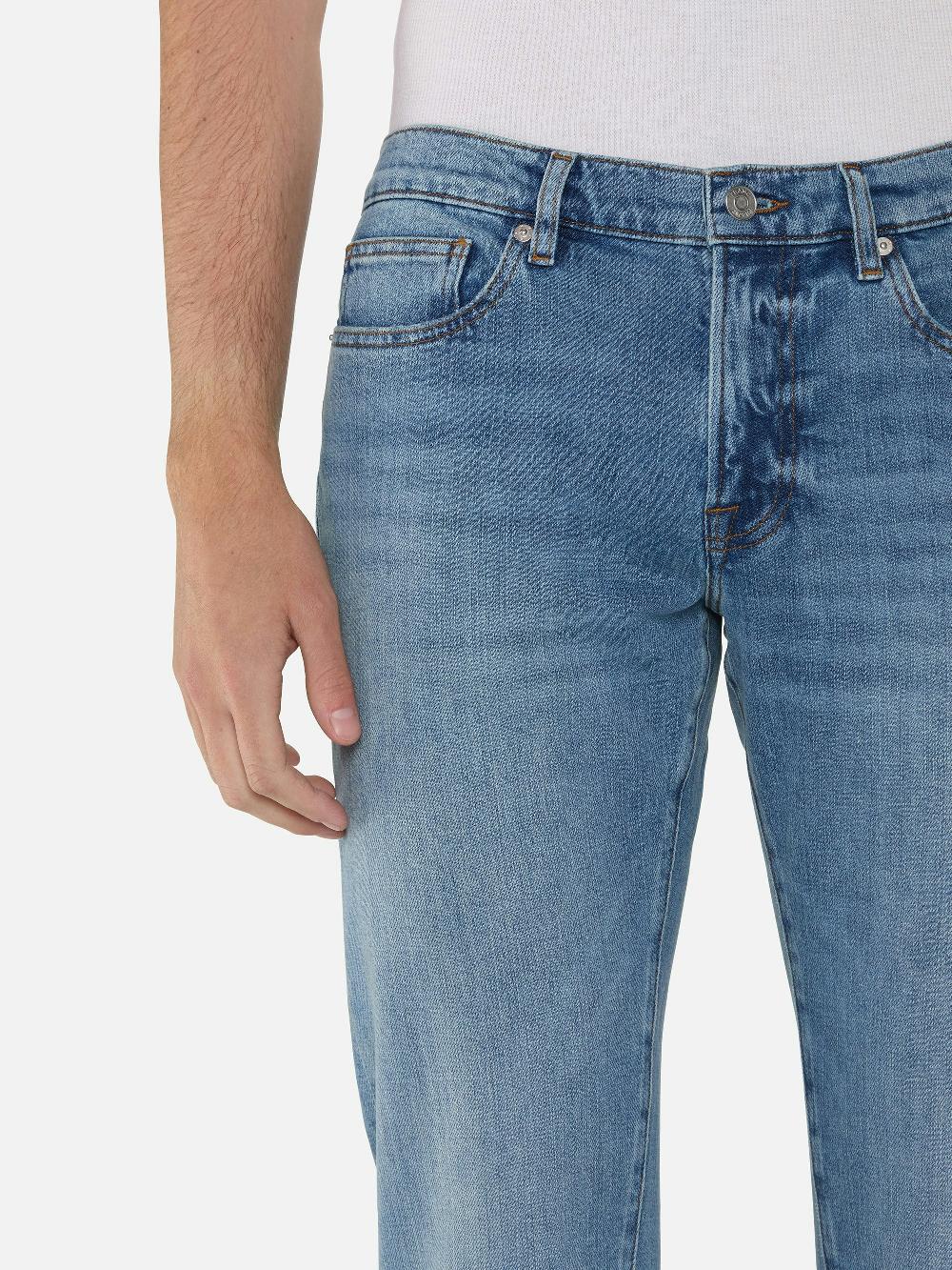 Frame L'Homme Slim In Sand Park