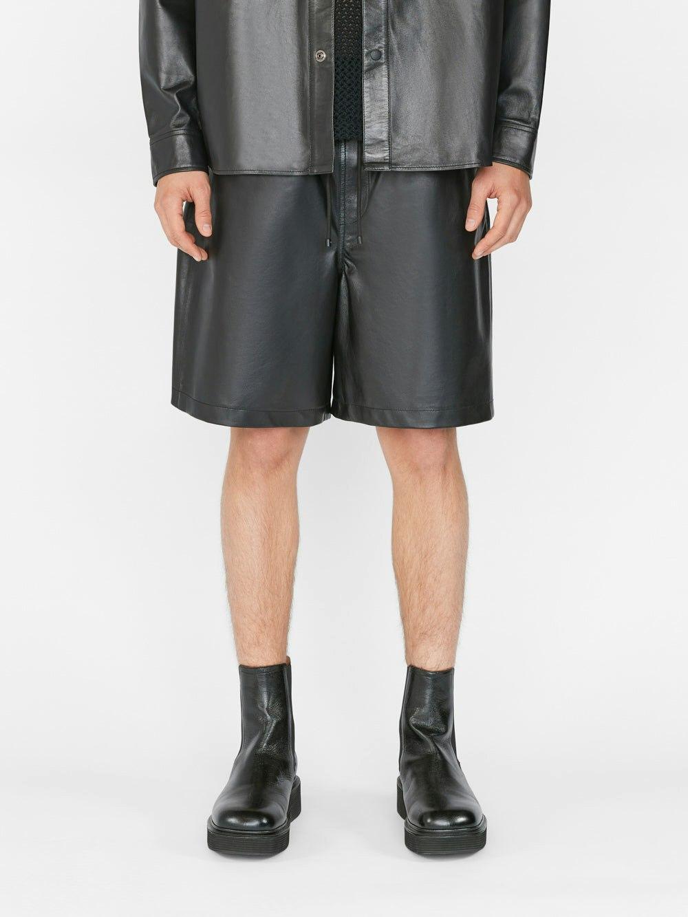 Frame Leather Short In Noir