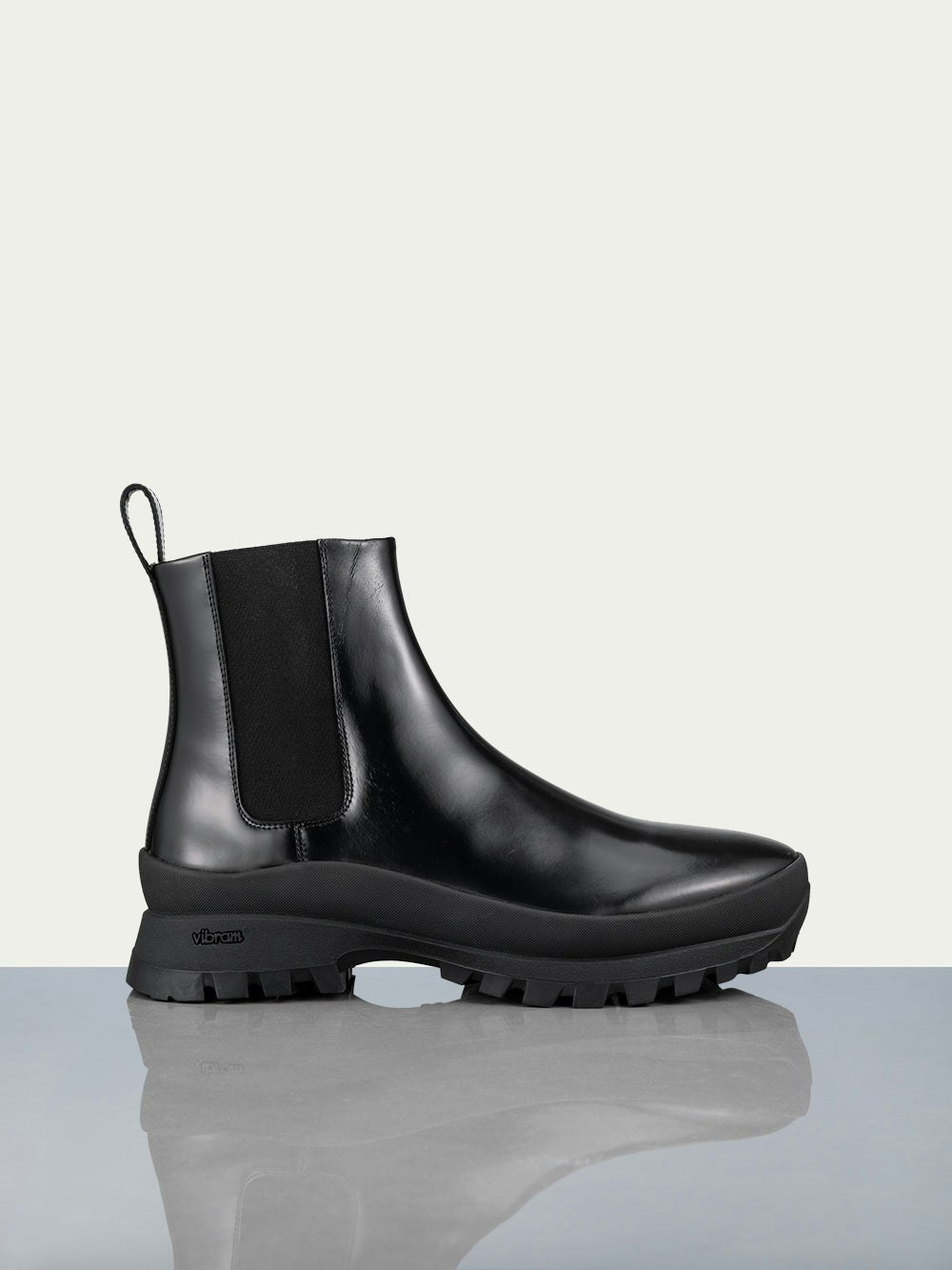 frame Men's Lug Sole Boot in Noir