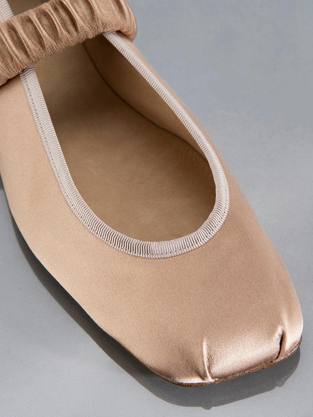 Frame Odin Ballet Flat In Blush
