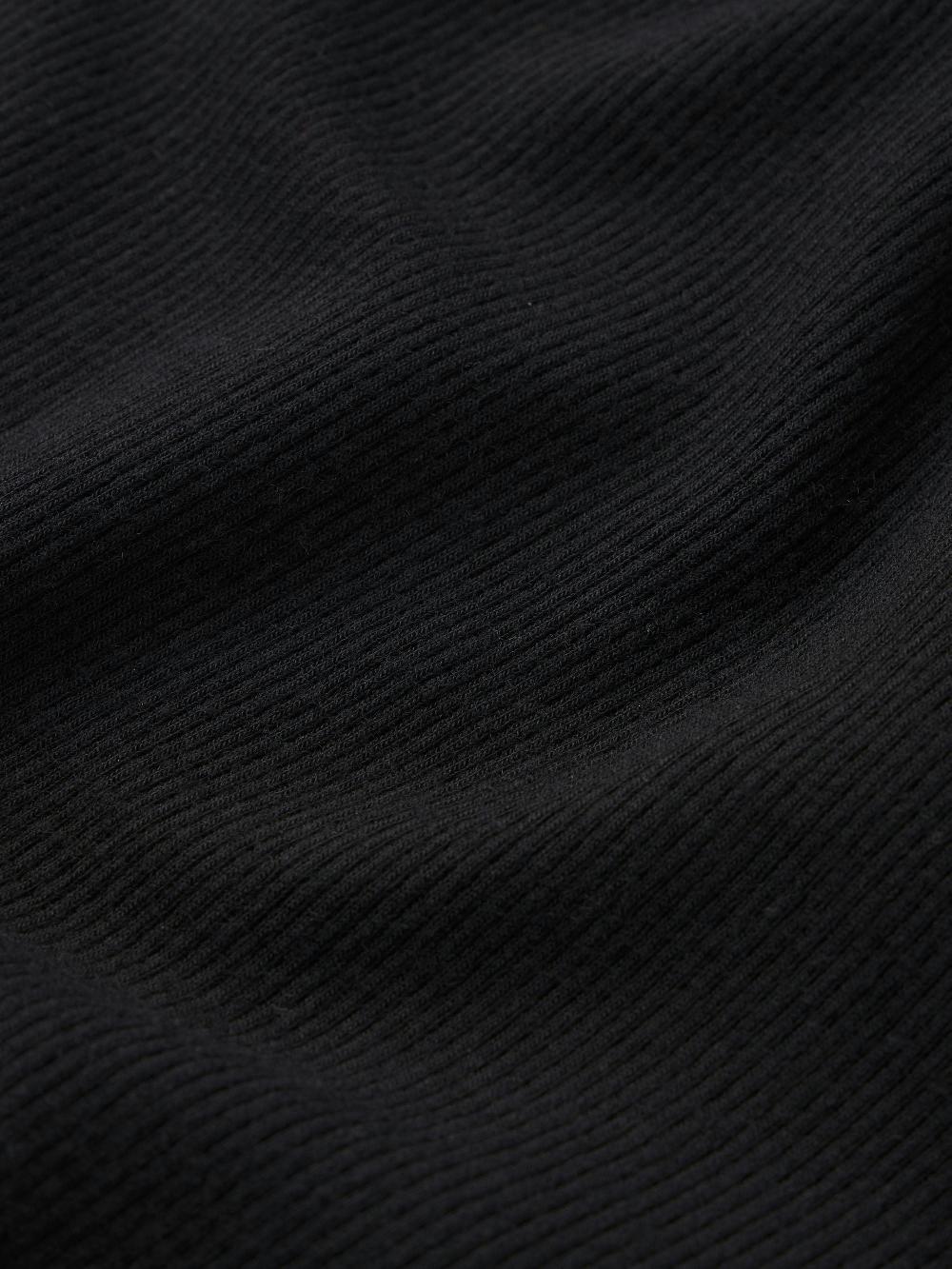 Frame Rib Turtleneck In Black