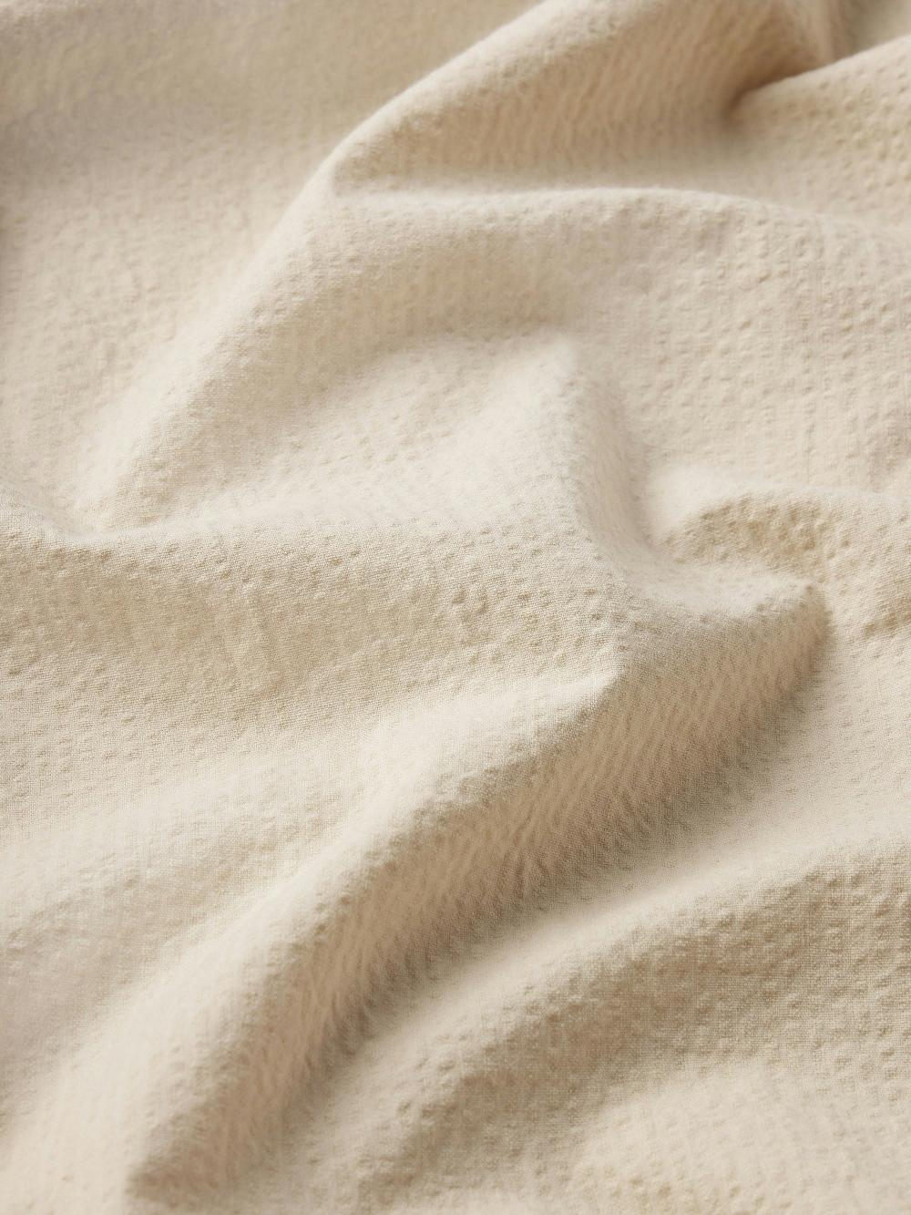 Frame Seersucker Shirt In Natural