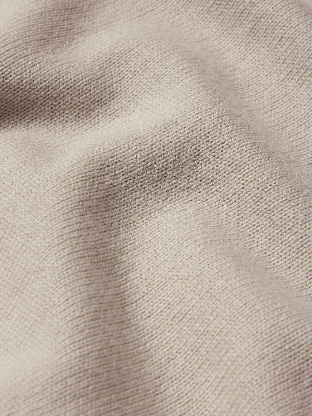 Frame Silk Blend Polo Sweater In Grey Beige