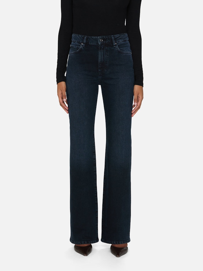 Frame The Arrow In Untold