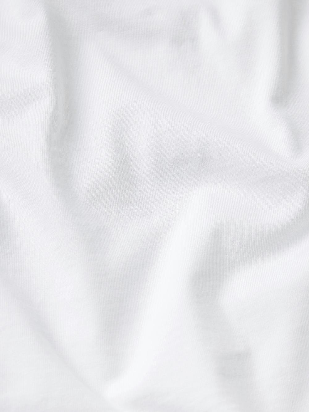 Frame The Base Tee In White