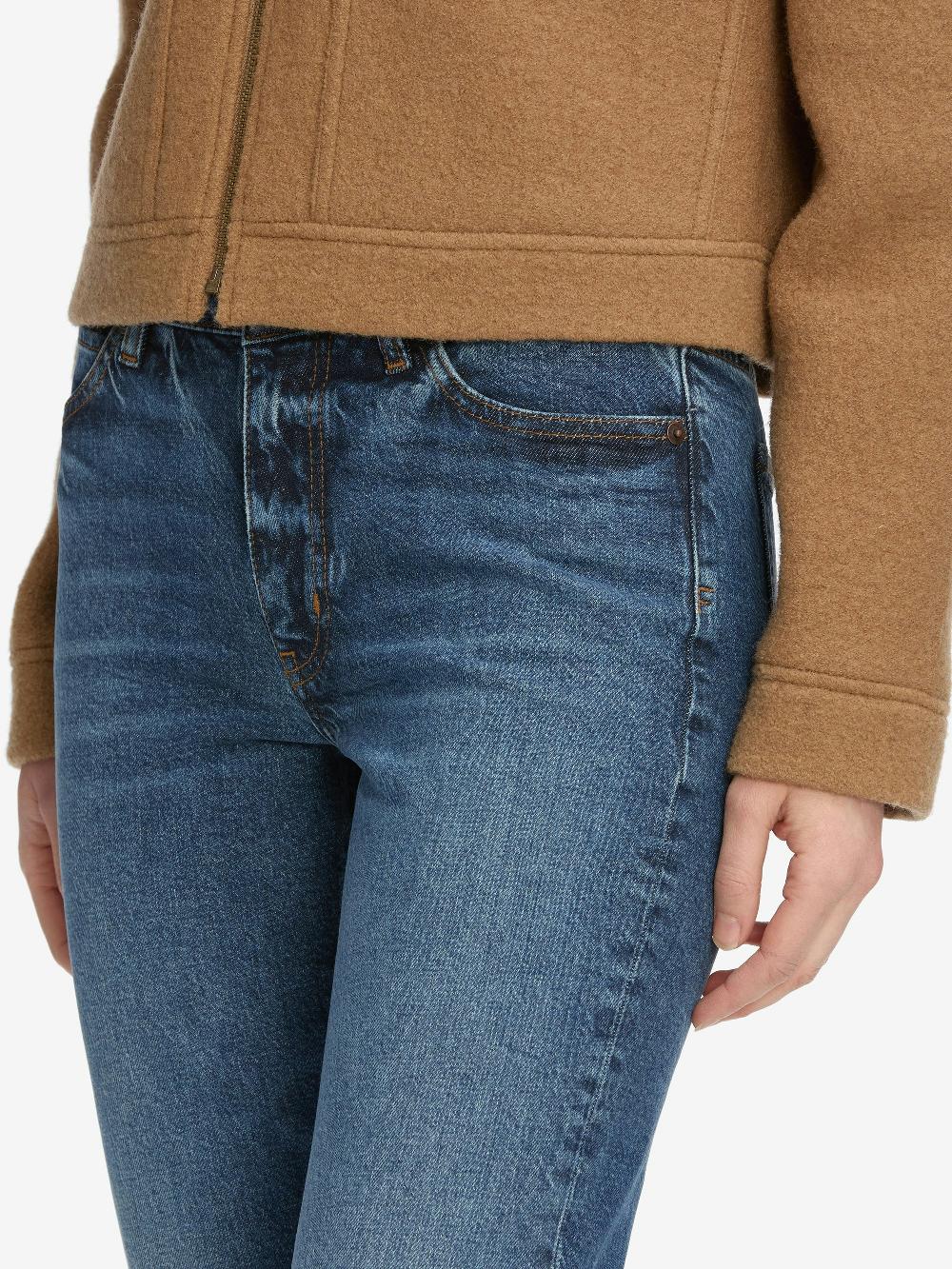 Frame The Borrowed In Nebula