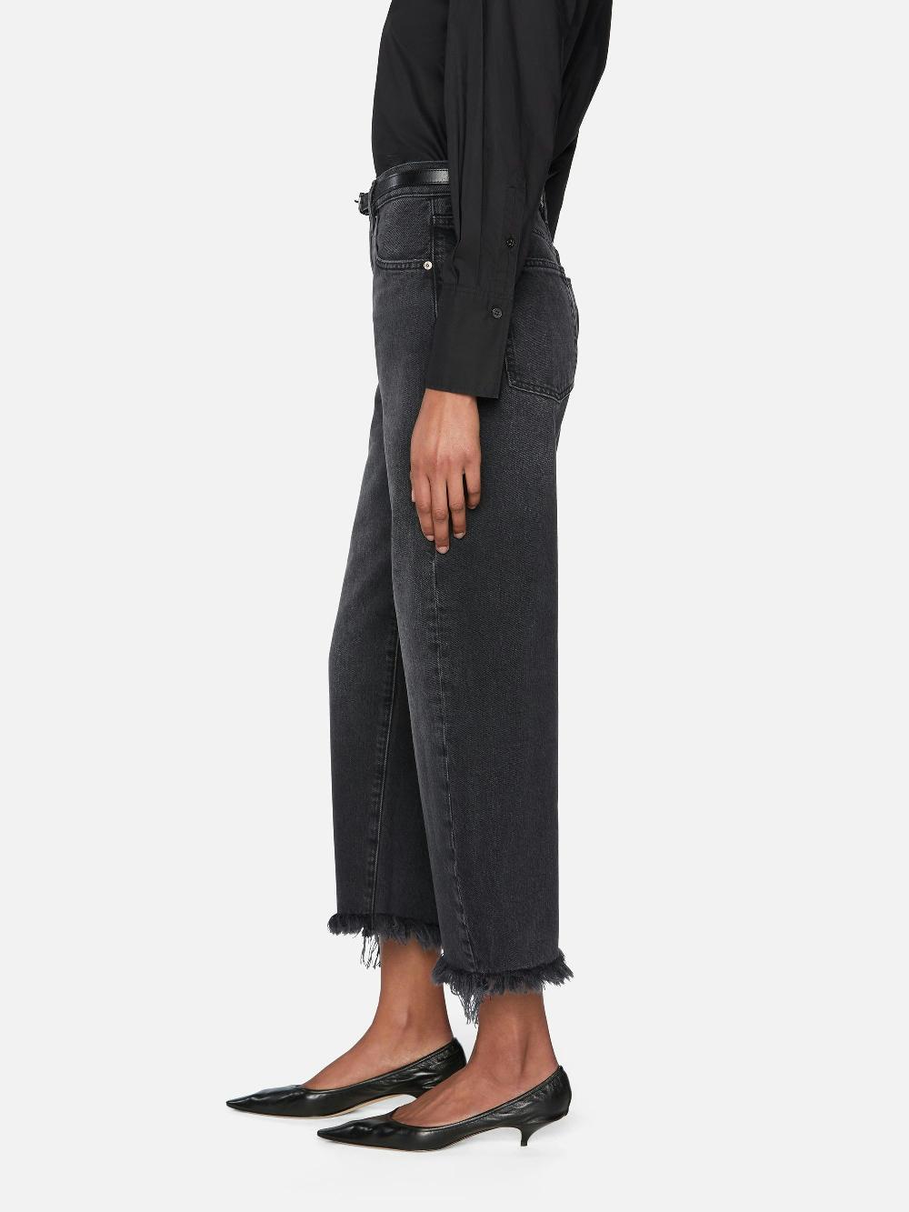 Frame The Bubble Crop In Limitless Raw Fray