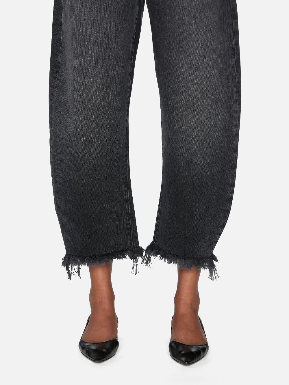 Frame The Bubble Crop In Limitless Raw Fray