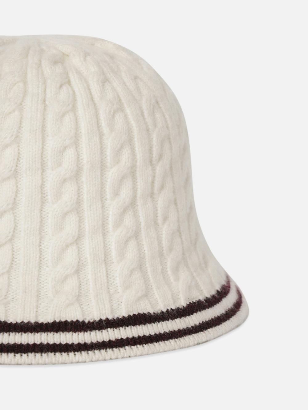 Frame The Cable Bucket Hat In Burgundy Multi