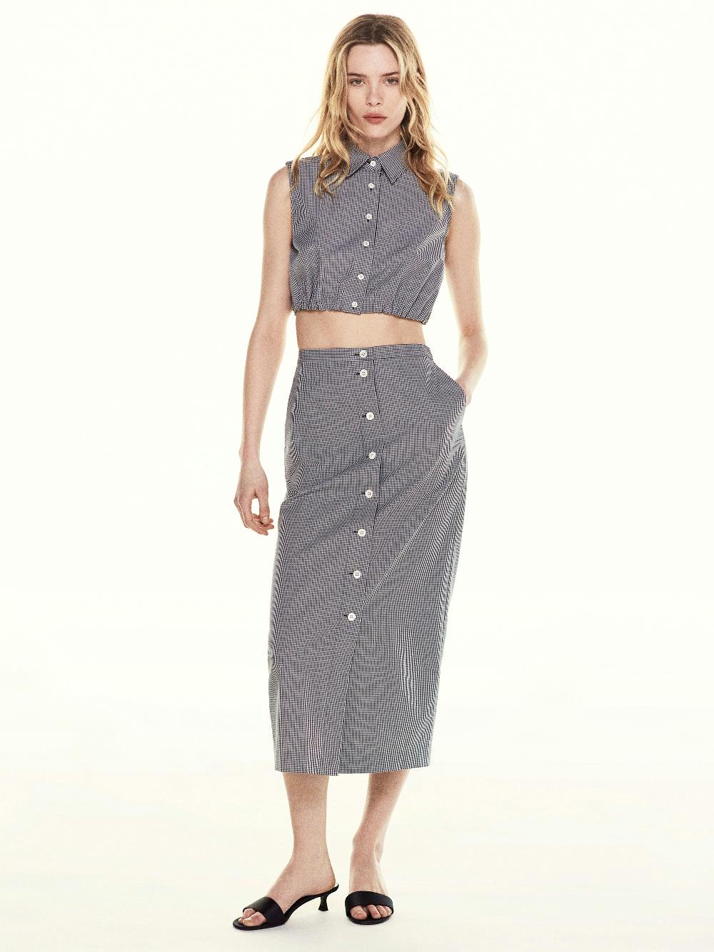 Frame The Check Top In Navy Multi