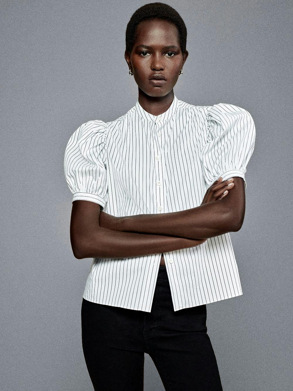 Frame The Gathered Top In Navy Multi