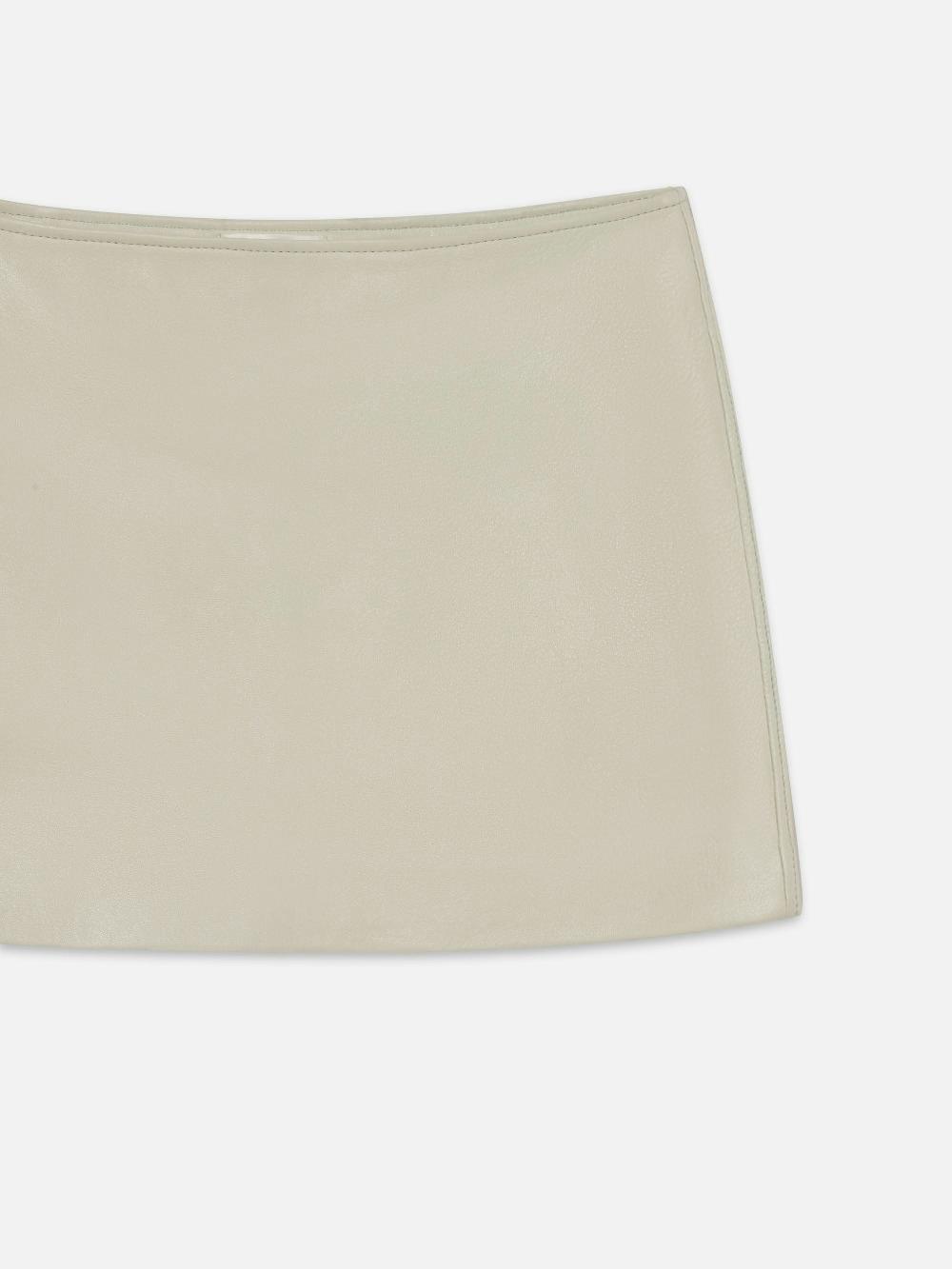 Frame The Leather Mini Skirt In Soft Mint
