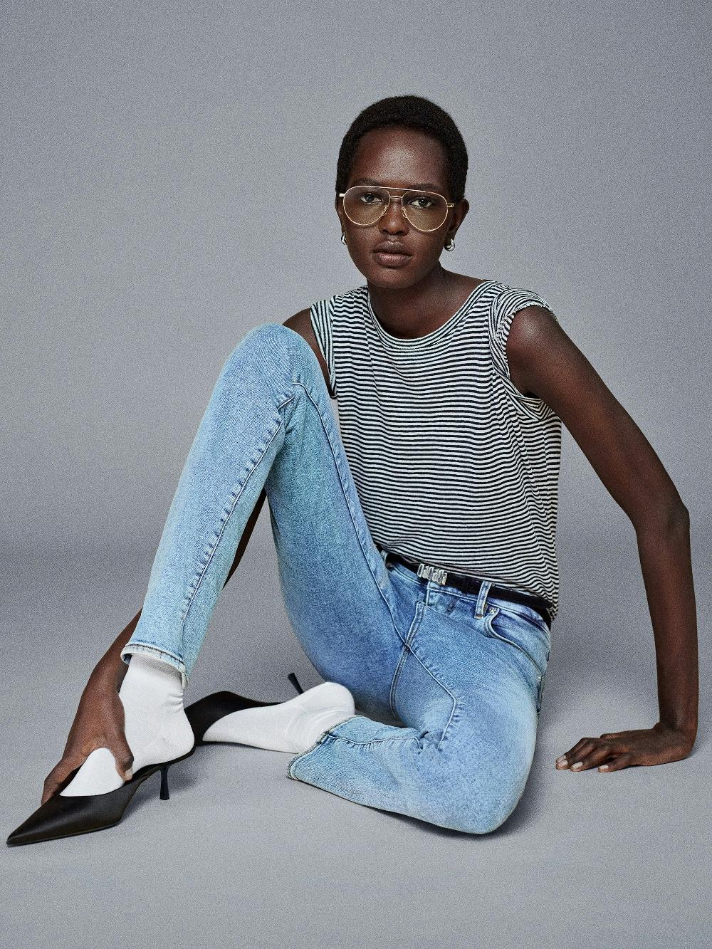 Frame The Linen Baby Tee In Black Multi