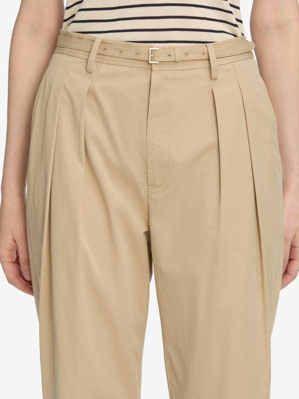 Frame The Pleated Stilt Trouser In Light Khaki