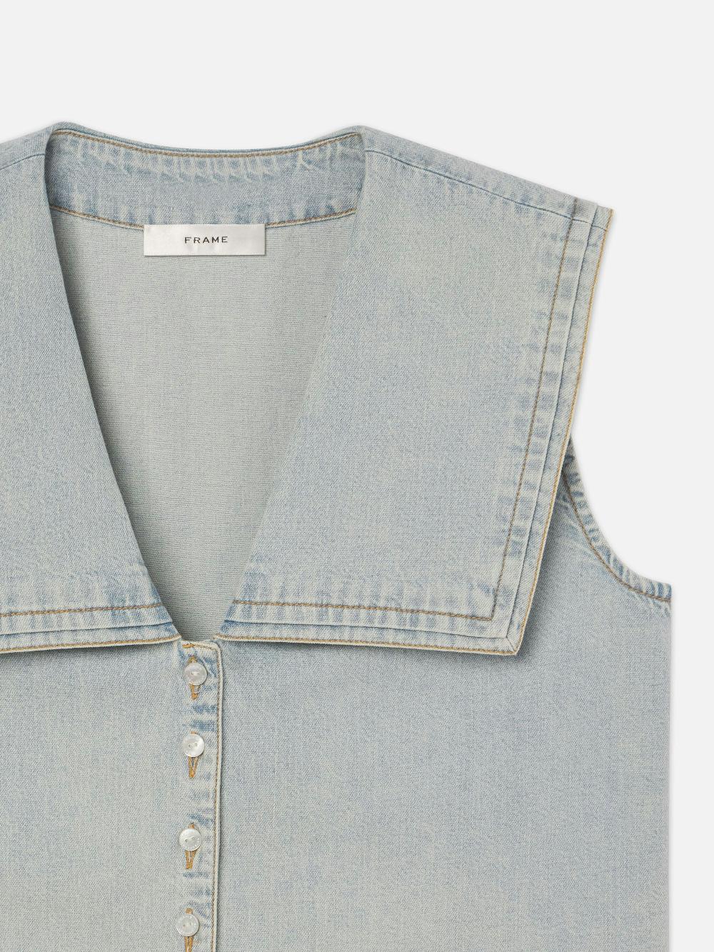 Frame The Yacht Top In Attention