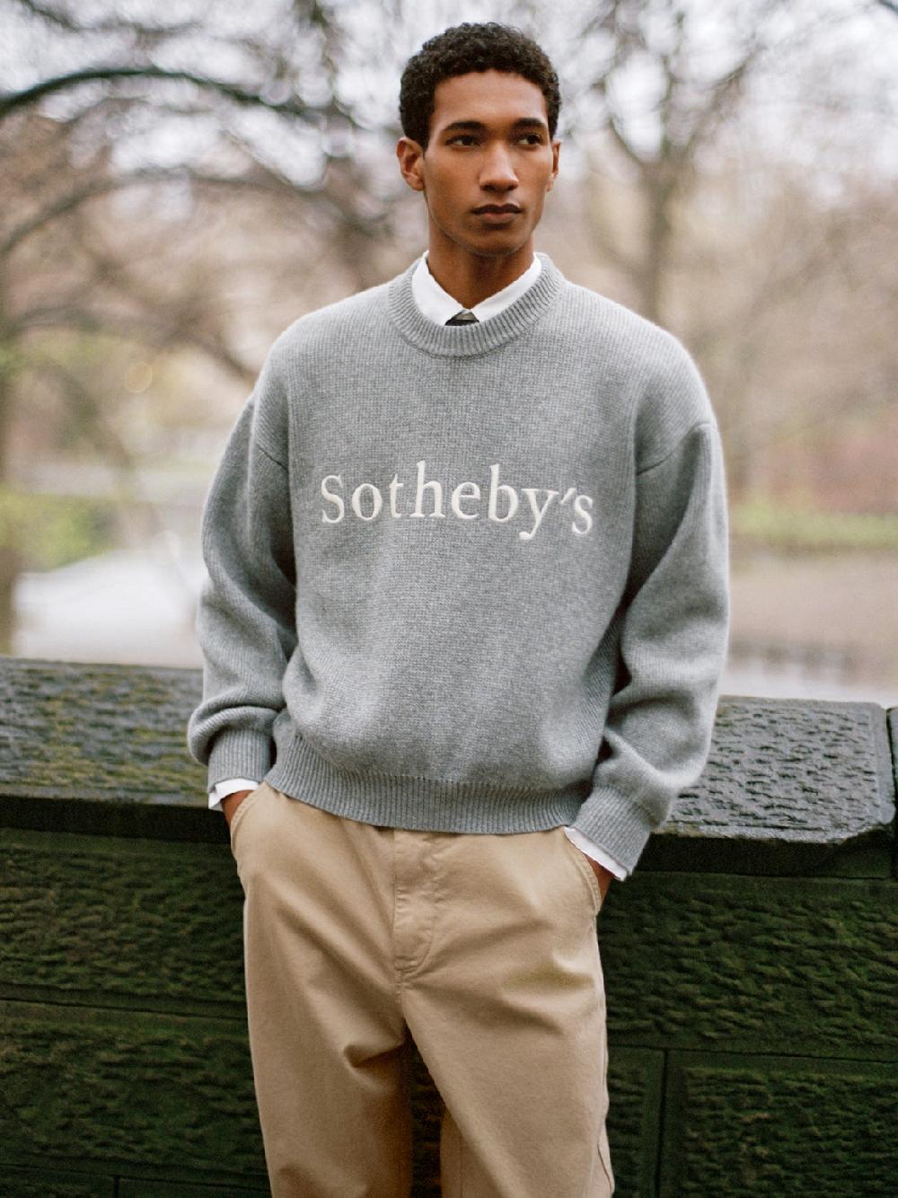 Frame Sotheby's Unisex Cashmere Sweater In Grey Melange